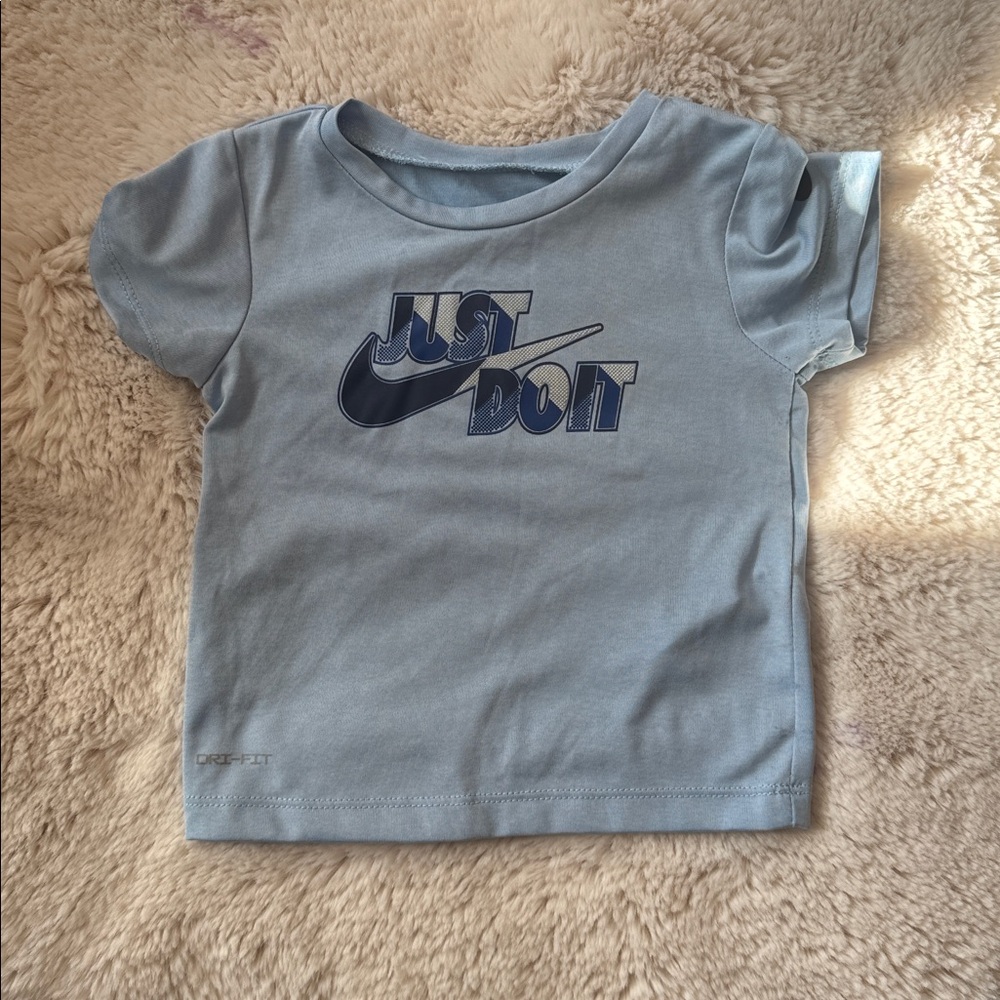 Nike 12mos baby Blue Graphic T-Shirt